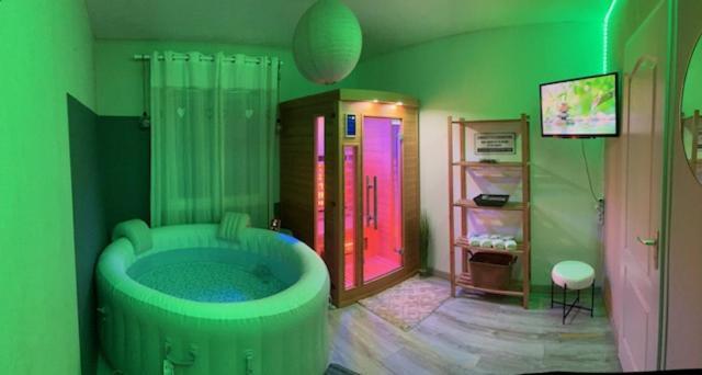 Villa Familiale Avec Spa Et Sauna Saint-Antonin-de-Sommaire Exterior foto